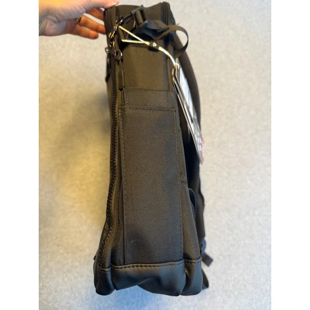 True Religion Commuter Backpack Mens OS Black 16in Laptop Sleeve TR105081 NWT